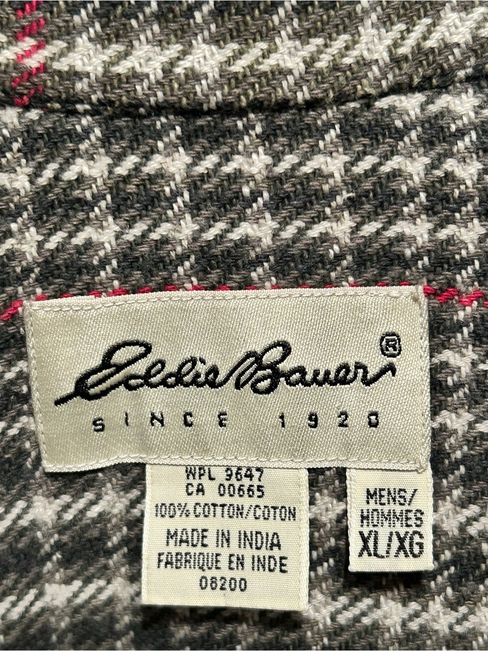 Vintage Eddie Bauer Men's Woven Cotton Houndstooth Plaid Button-Down Shirt - Picture 4 of 4